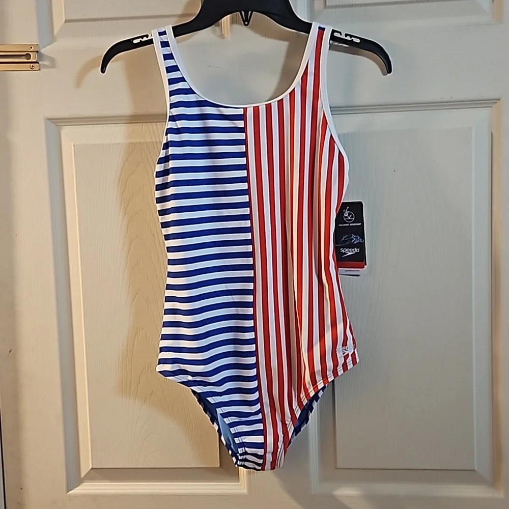 Speedo Girls’ Stripe Blocked One Piece Swimsuit: BLUE/RED: NEW WITH TAGS:  SZ 16